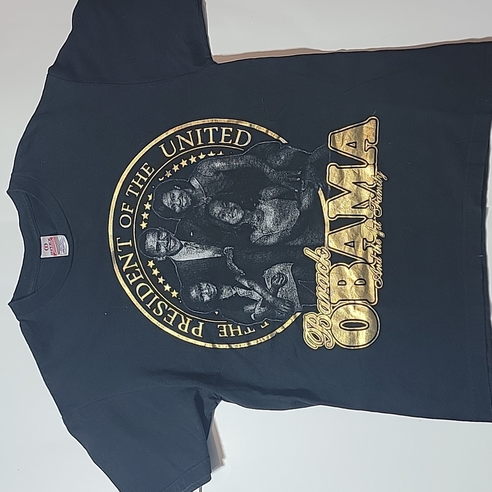 Barack Obama and the first family shirt
